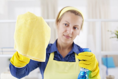 End of tenancy cleaning in Kingston for living rooms and bedrooms
